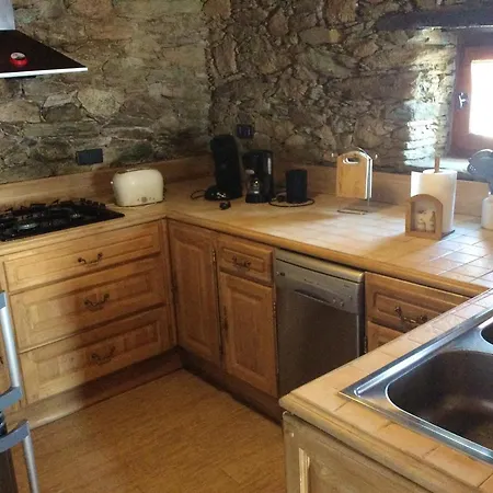 House With 2 Bedrooms In 20 Km From The Beach Volpajola